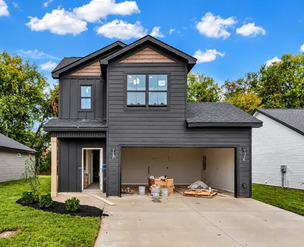 1034 Cadence Ct, Clarksville, TN 37042