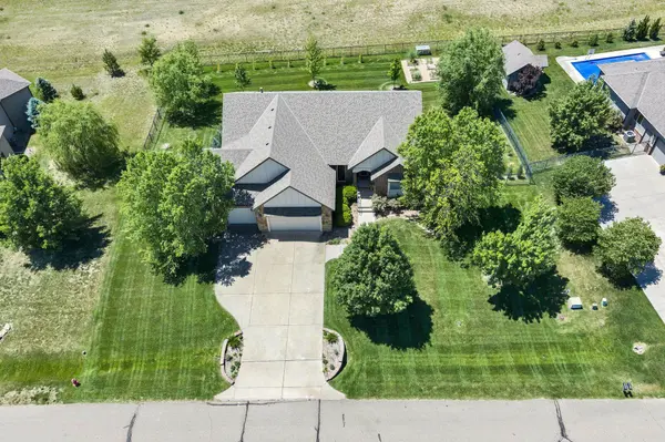 3045 Willow Crk, Rose Hill, KS 67133