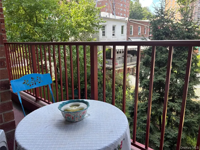 315 W 232nd ST #2M, Bronx, NY 10463