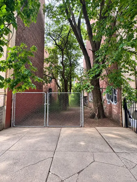 No Address Assigned Pacific St, Brooklyn, NY 11216