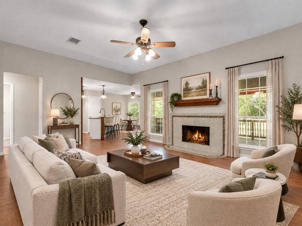 84 Thomas DR, Martindale, TX 78655
