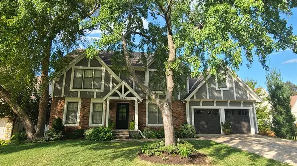 10004 W 123rd ST, Overland Park, KS 66213