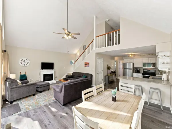 11390 W Horseshoe Bend RD, Brookston, IN 47923