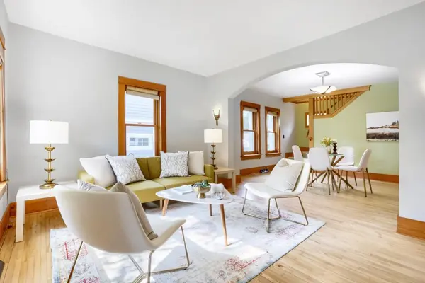 4887 Stewart AVE, White Bear Lake, MN 55110