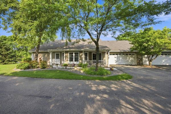 14702 Oak Run LN, Burnsville, MN 55306