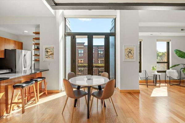 9 W Franklin AVE #314, Minneapolis, MN 55404