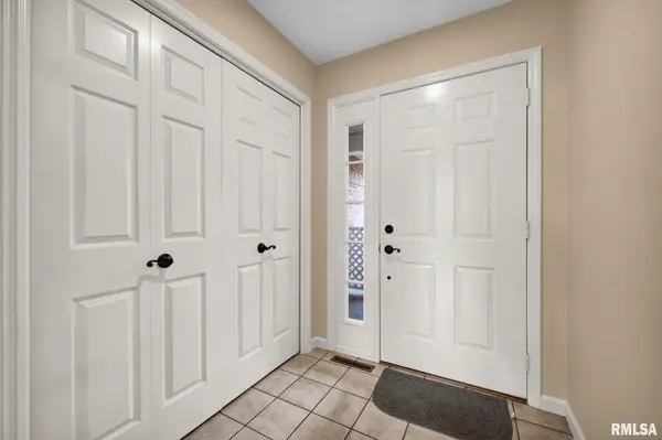 7100 WINDCHIME CT, Peoria, IL 61614