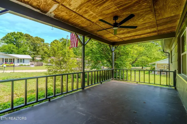415 North Ave, Athens, TN 37303