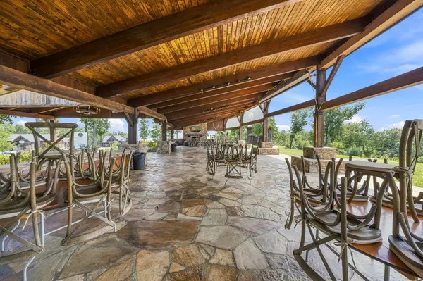 2500 Raulston Falls Rd, Jasper, TN 37347