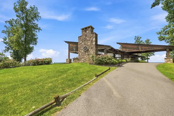 2500 Raulston Falls Rd, Jasper, TN 37347