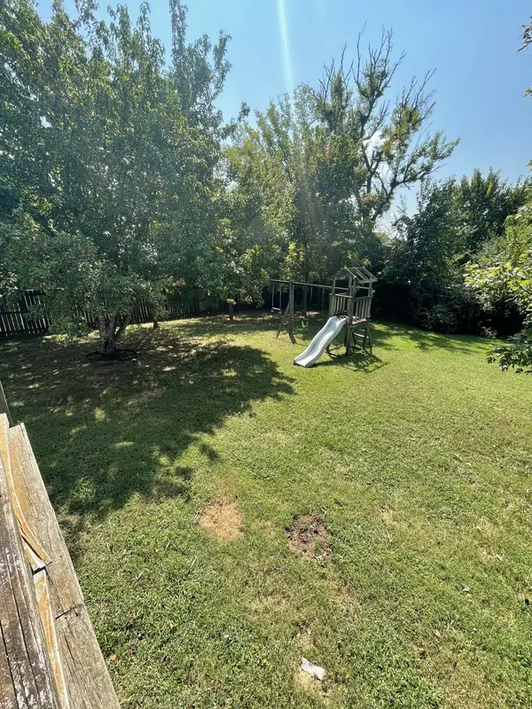 2885 Sutherland Dr, Thompsons Station, TN 37179