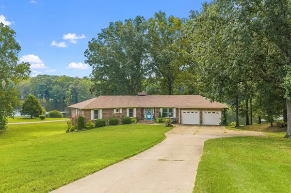 663 Asbury Rd, Camden, TN 38320
