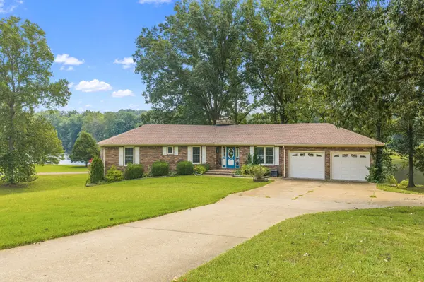 663 Asbury Rd, Camden, TN 38320