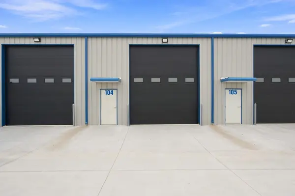 4659 S Rock Rd, Derby, KS 67037-9406
