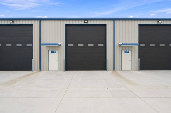 4659 S Rock Rd, Derby, KS 67037-9406