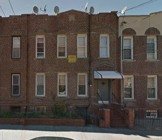 38-04 111th ST, Corona, NY 11368