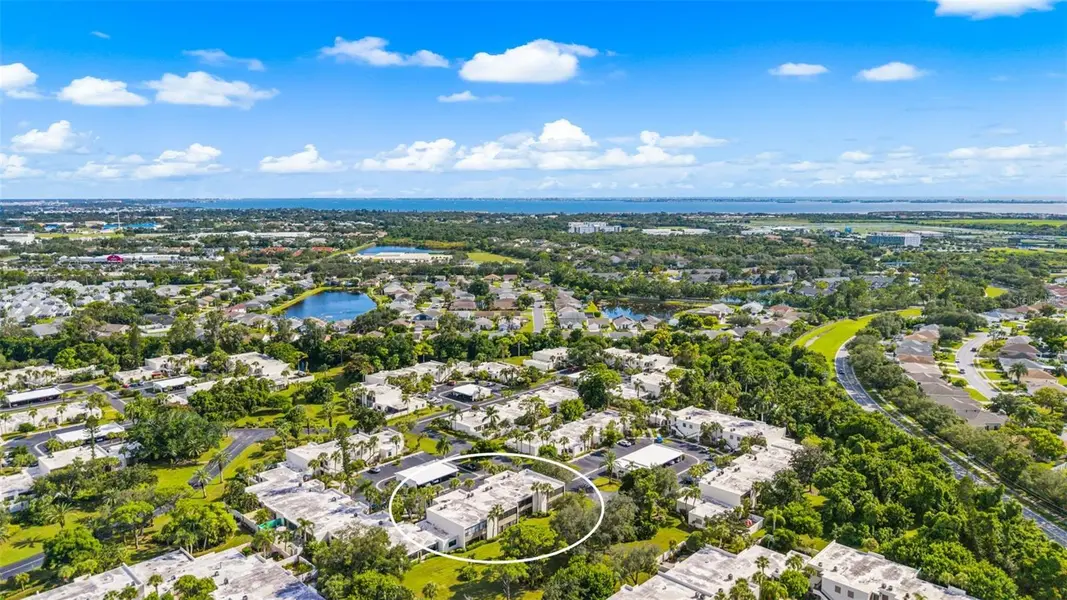 519 LAKESIDE DR #519, Bradenton, FL 34210
