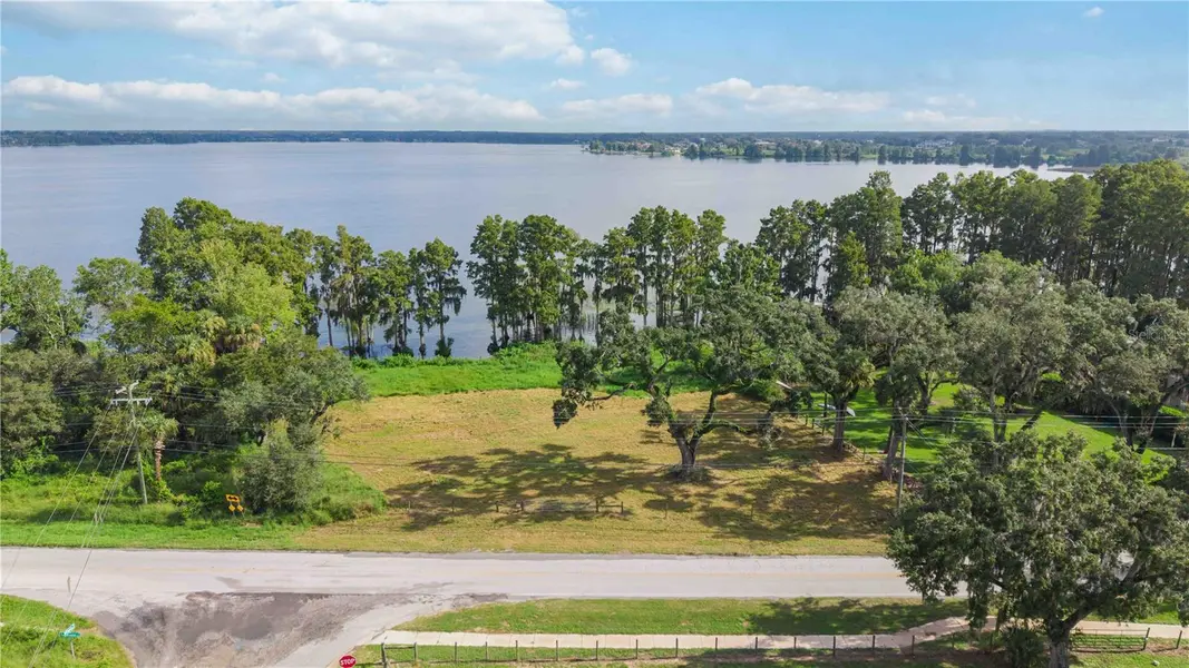 11702 THONOTOSASSA RD, Thonotosassa, FL 33592