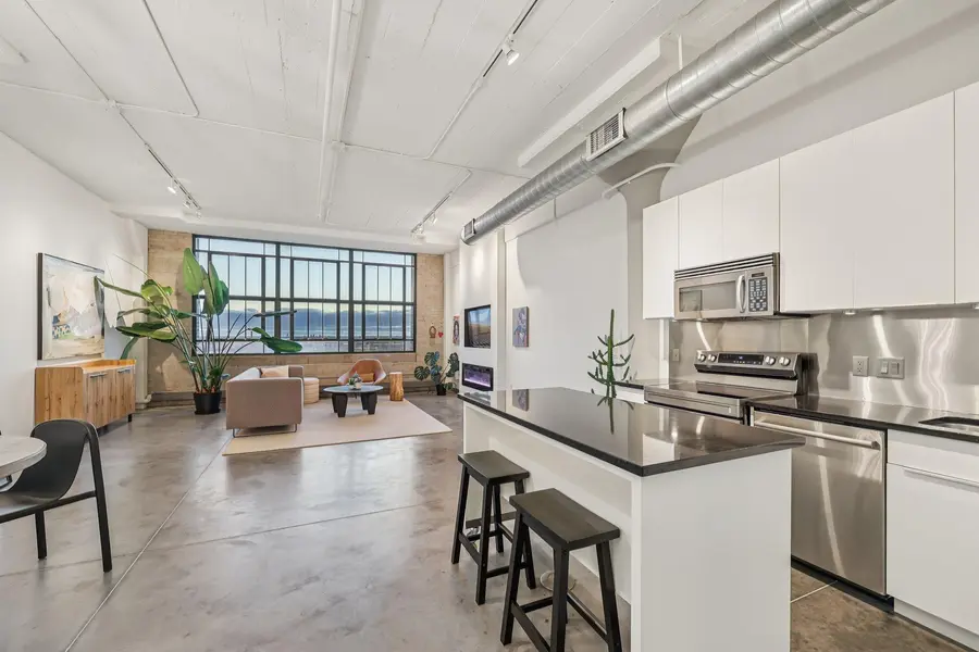 2929 Chicago AVE #1105, Minneapolis, MN 55407