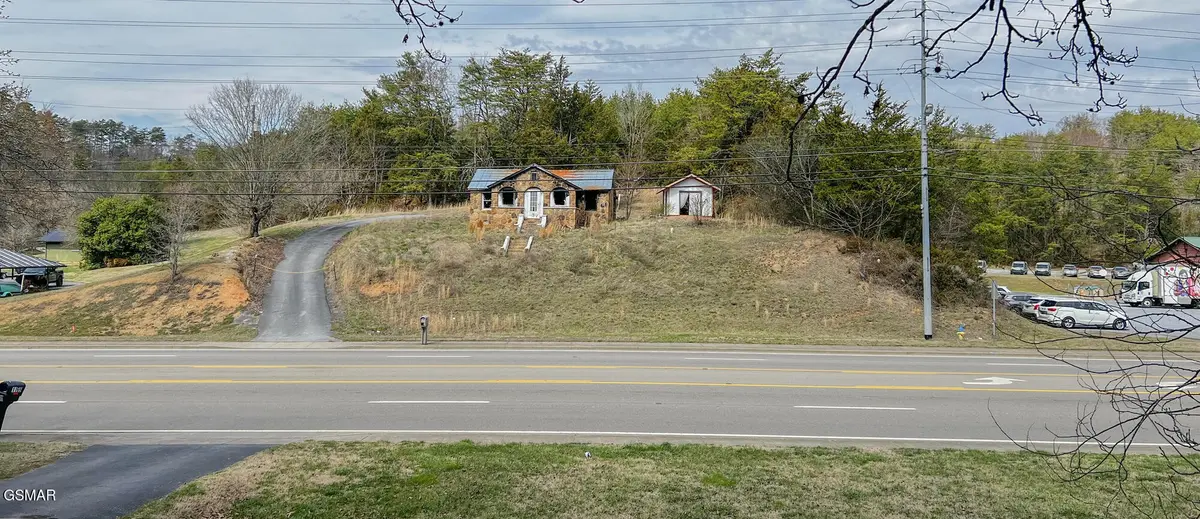 1170 Wears Valley Road, Pigeon Forge, TN 37863