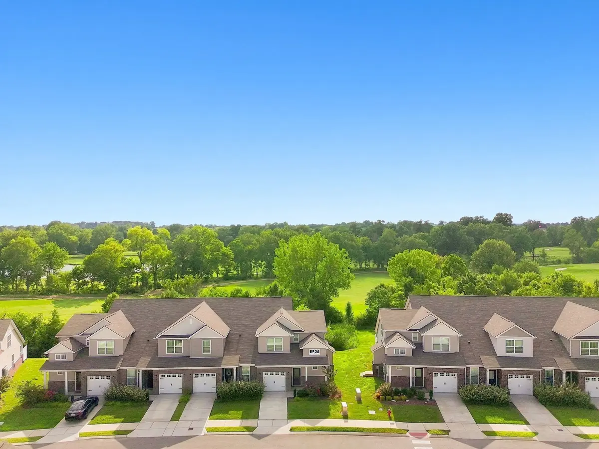 683 Birdie Dr, Spring Hill, TN 37174