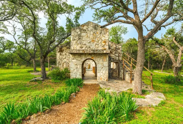 00000 Oakwood LOOP, Wimberley, TX 78676