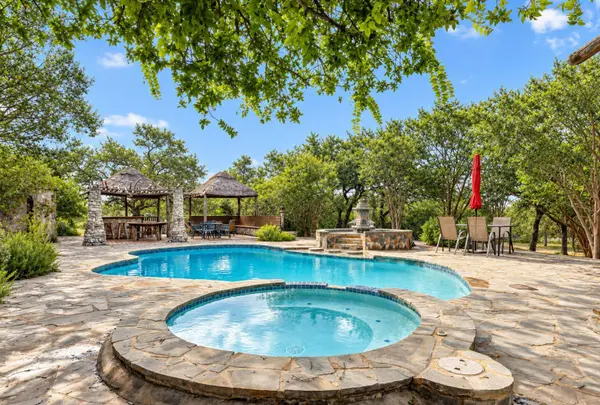 0000 Oakwood LOOP, Wimberley, TX 78676