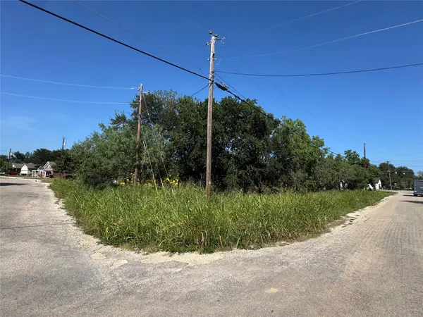 000 Waimalu CT, Bastrop, TX 78602