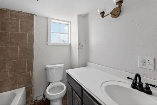 706 W 5th ST, Hearne, TX 77859