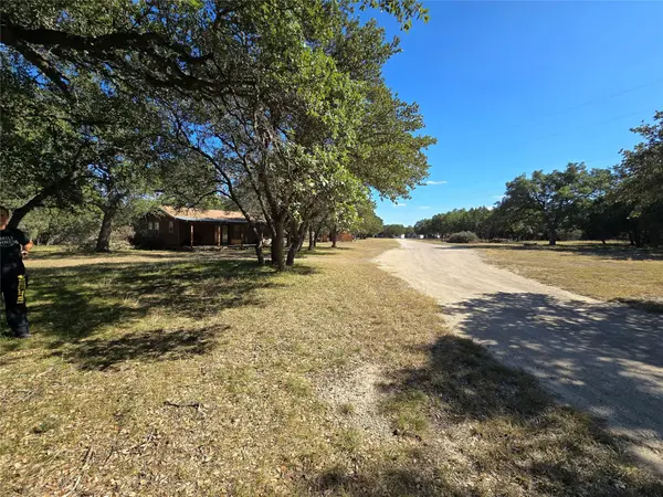 351 Live Oak TRL, Liberty Hill, TX 78642