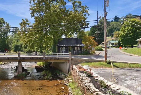 313 Depot ST, Waynesville, NC 28786