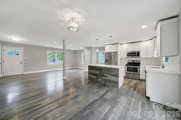 1200 Vickie LN, Matthews, NC 28104
