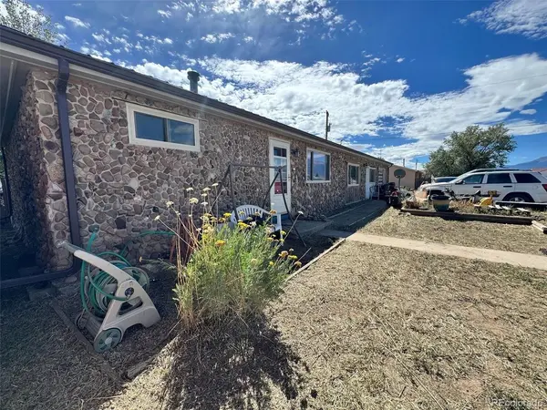 402 South, Silver Cliff, CO 81252
