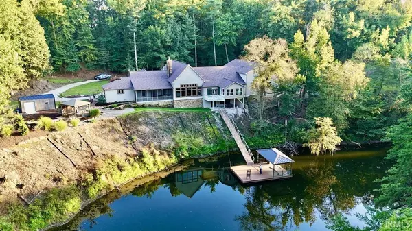 1644 Hunsaker RD, Boonville, IN 47601