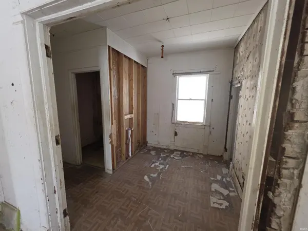 121 E Dayton ST, South Bend, IN 46613-2420