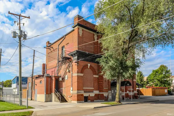 1915 S Calhoun ST, Fort Wayne, IN 46802