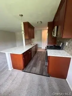 460 Old Town RD #24K, Port Jefferson Station, NY 11776