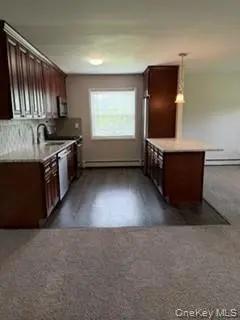 460 Old Town Road #24J, Port Jefferson Station, NY 11776