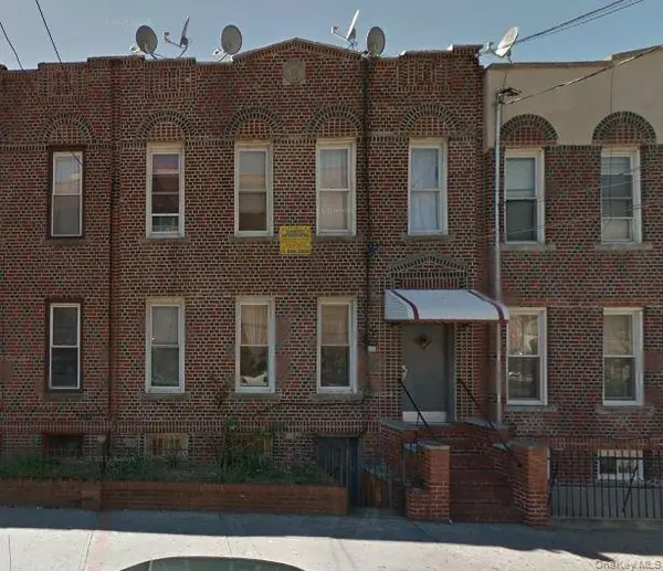 38-04 111th ST, Corona, NY 11368