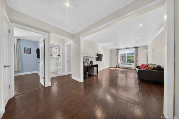 42-25 80th ST ##3R, Elmhurst, NY 11373