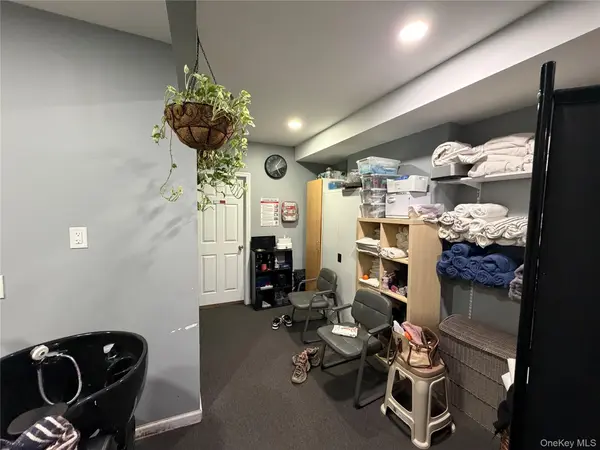 37-39 77th ST, Jackson Heights, NY 11372
