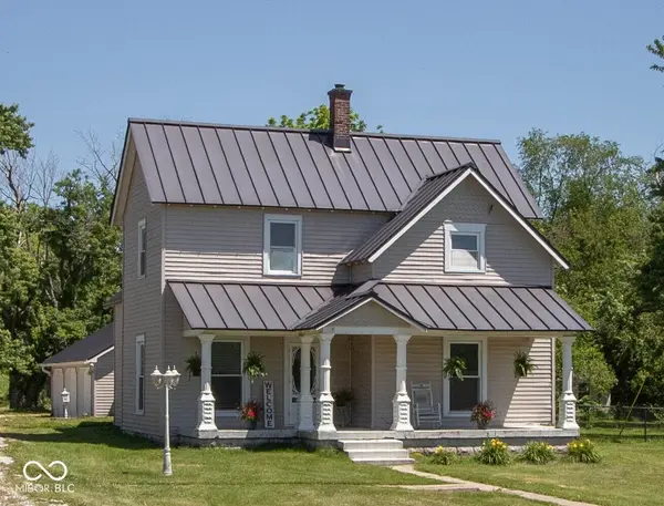 6862 Travis RD, Greenwood, IN 46143
