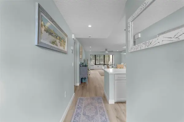 519 LAKESIDE DR #519, Bradenton, FL 34210