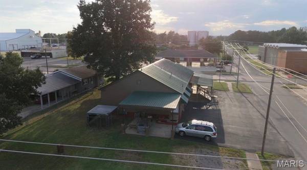 112 N Douglas ST, Malden, MO 63863