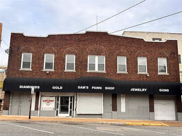 208 E Broadway, Alton, IL 62002