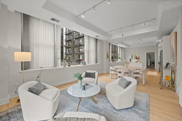 212 W WASHINGTON ST #1705, Chicago, IL 60606