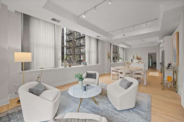 212 W WASHINGTON ST #1705, Chicago, IL 60606