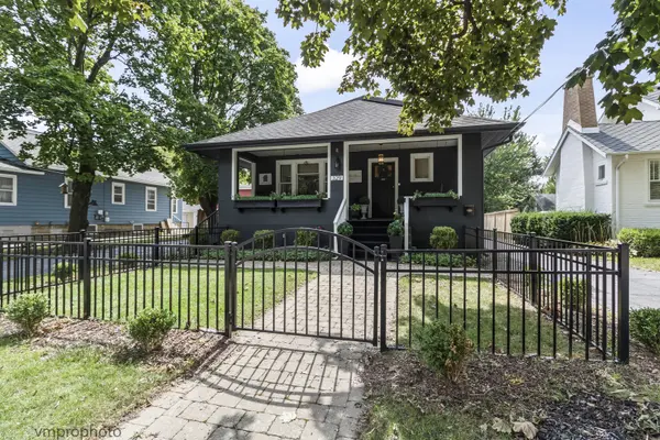 329 W Main ST, Barrington, IL 60010