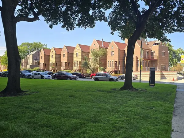 4800 S Lake Park AVE #206, Chicago, IL 60615