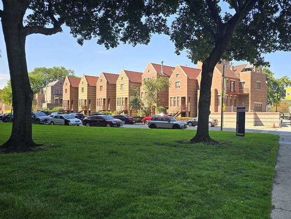 4800 S Lake Park AVE #206, Chicago, IL 60615